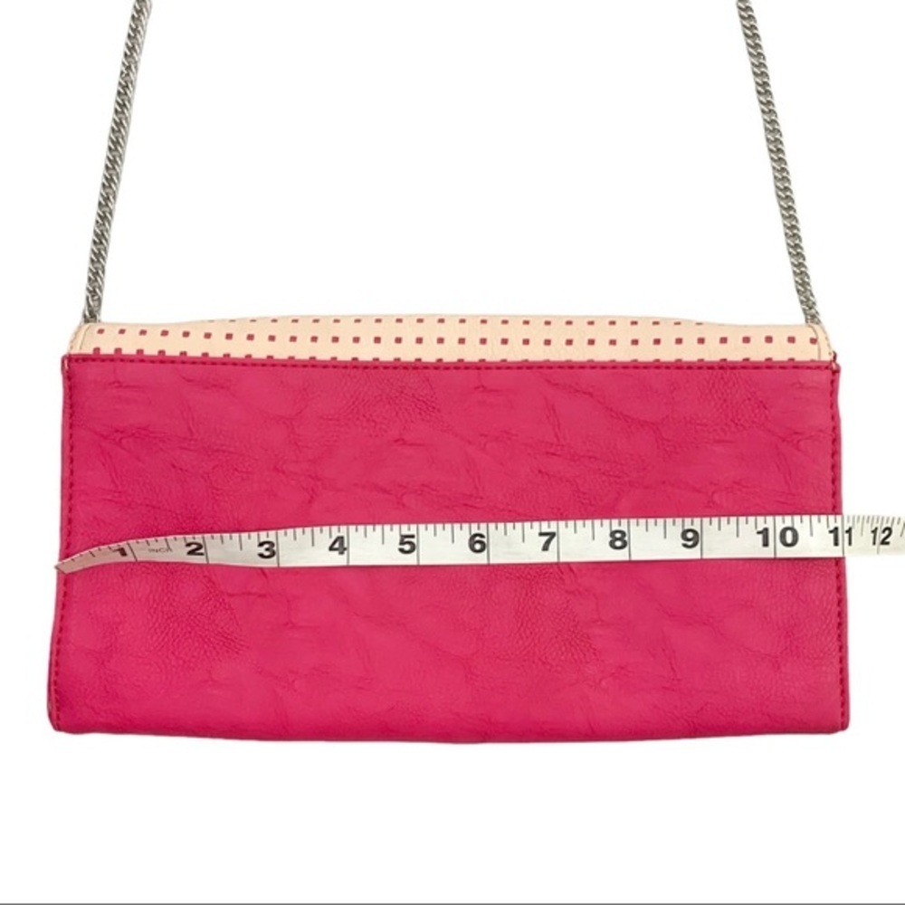 NWT Charming Charlie Yasmin Pink Chain Clutch Purse Women’s - Picture 3 of 14